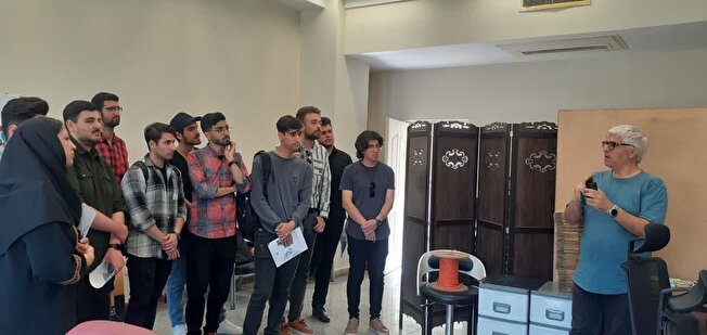 بازدید گروهی از دانشجویان و اساتید برق و الکترونیک دانشگاه خوارزمی از پارک علم و فناوری البرز